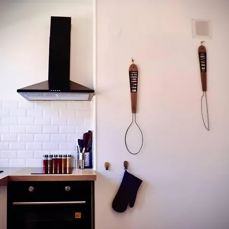 Chaleureux 2 Minutes De Caen Apartment