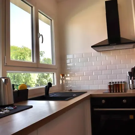 Chaleureux 2 Minutes De Caen Apartment *